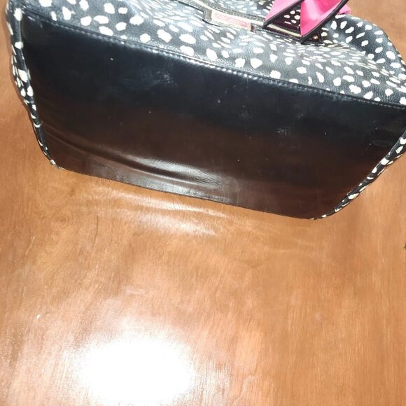 BETSEY JOHNSON Leopard Black White Purse W/Patent Leather Gold Hardware W/ Bow - Picture 3 of 6